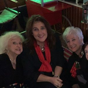 Meet your Posher, Angela